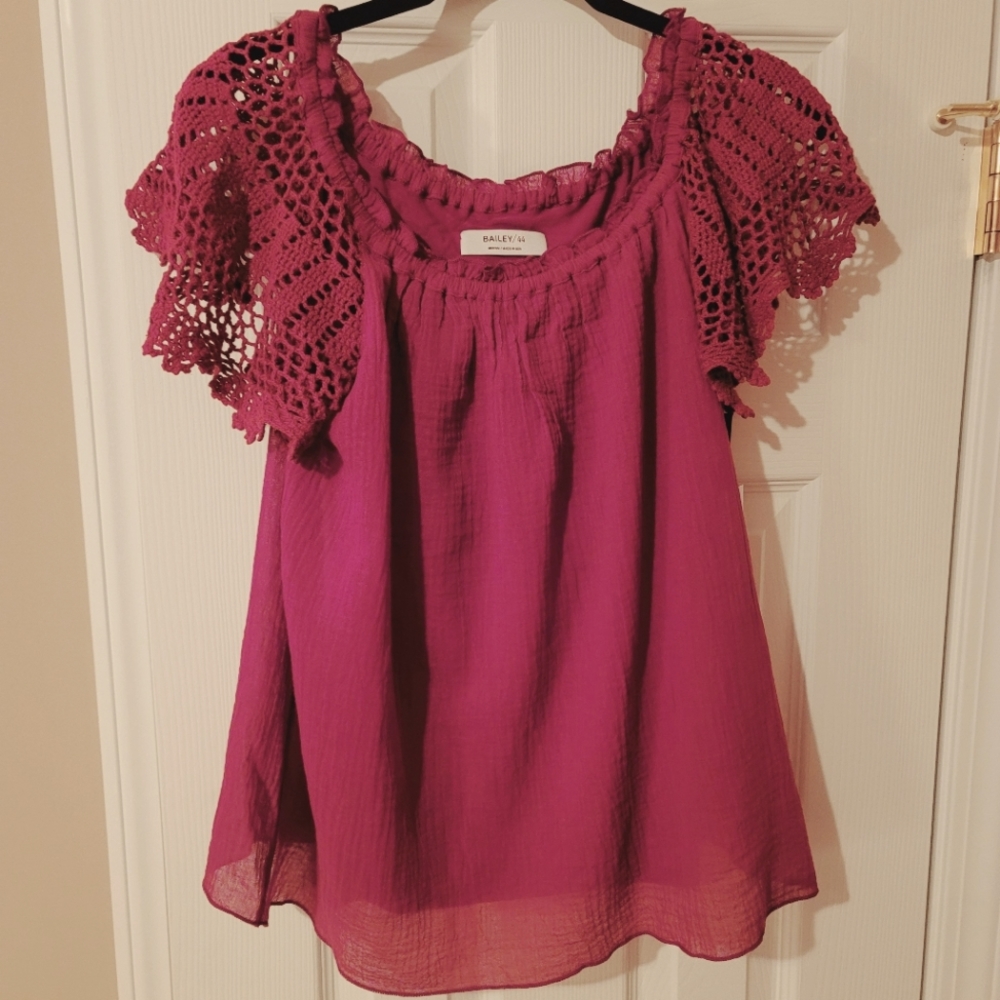 NWT Bailey 44 Maroon lined sheer top with hand crocheted sleeves and scoop neck.